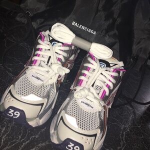 Balenciaga shoes fo women’s